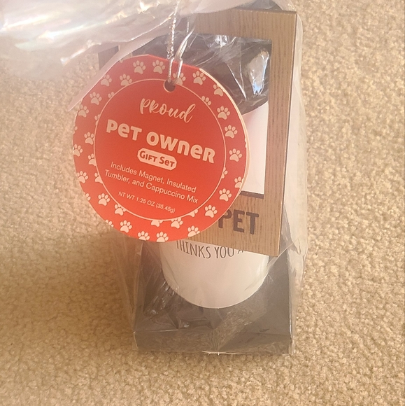 Brand new in package pet owner gift set - Picture 1 of 6
